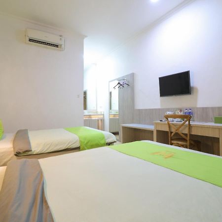 Hotel Huswah Airport ทังเกอรัง ภายนอก รูปภาพ