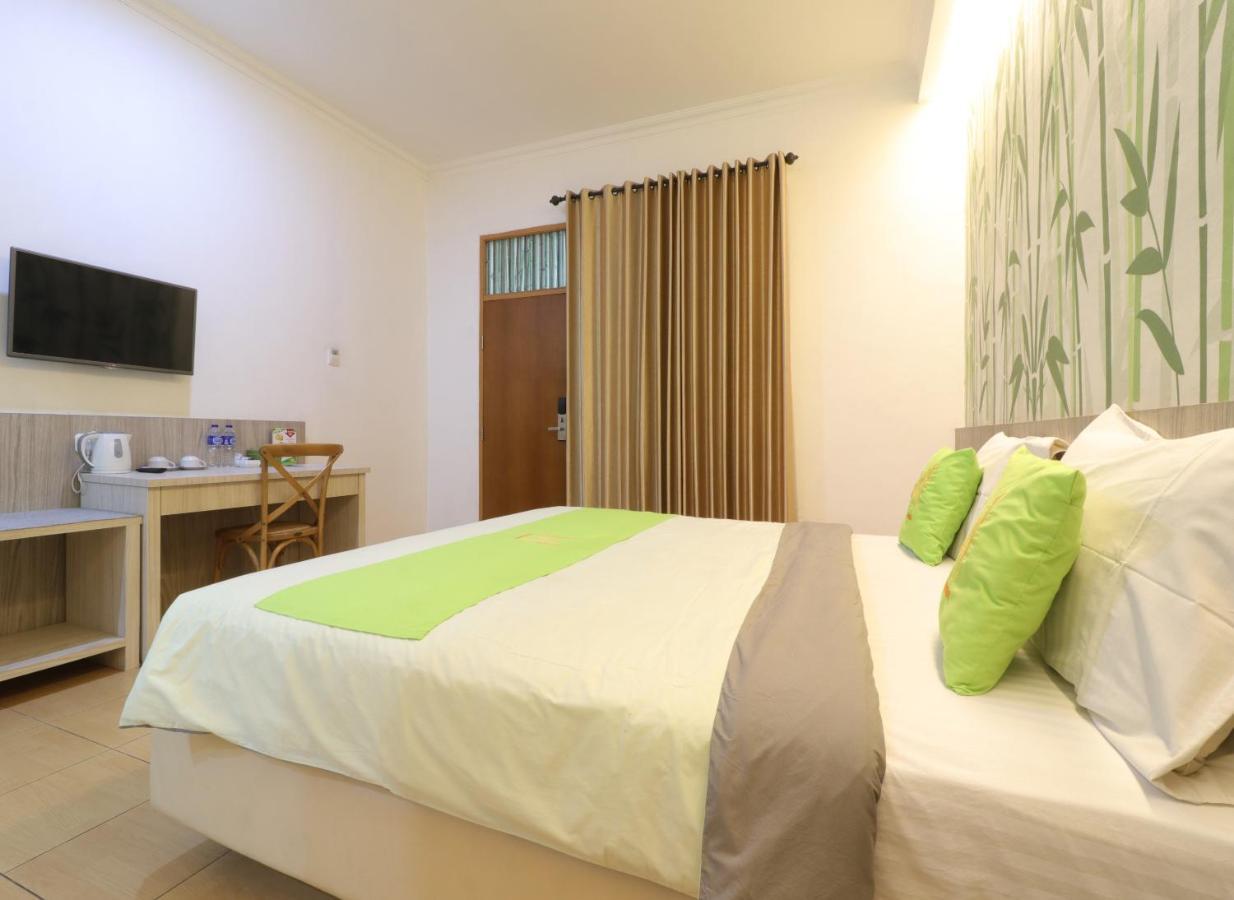 Hotel Huswah Airport ทังเกอรัง ภายนอก รูปภาพ