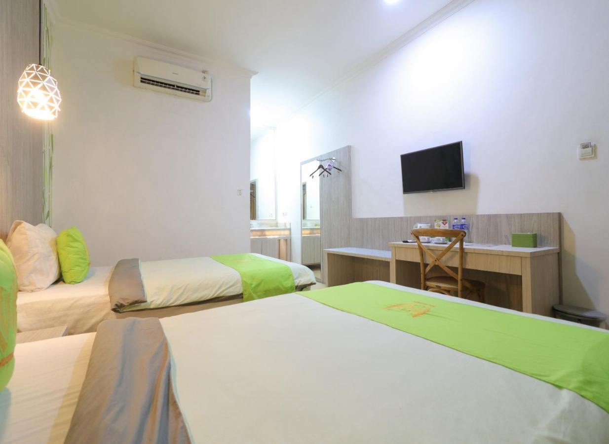 Hotel Huswah Airport ทังเกอรัง ภายนอก รูปภาพ